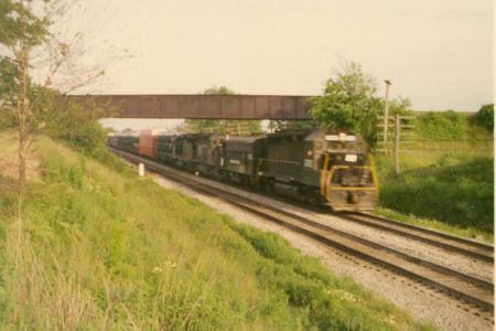 Penn Central Freight - Millersburg, Indiana