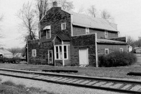 Cloverleaf Depot - Pleasant Mills, Indiana